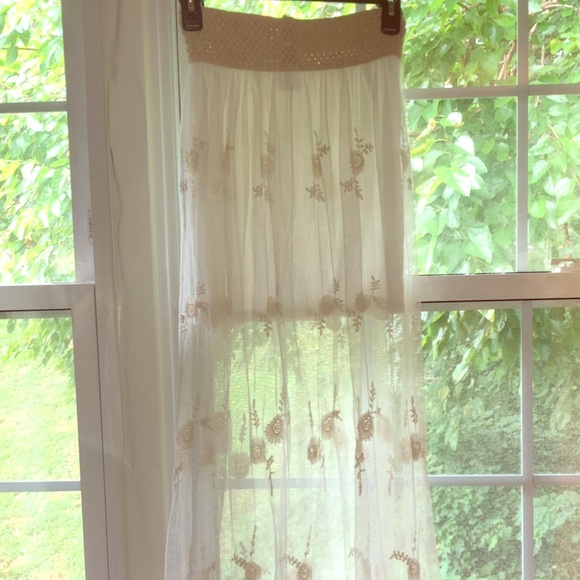 Dresses & Skirts - Flowy Skirt with Embroidered Flowers